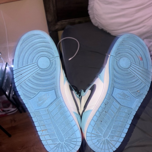 Unc blue Jordan 1s - Picture 15 of 15